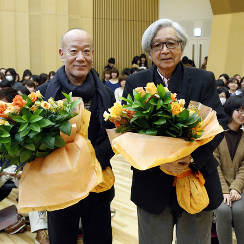 山田洋次監督と久石譲の巨匠2人が音大生250名を前に映画音楽談義