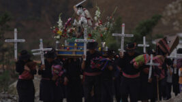 アンデス先住民とカトリックの価値観が入り混じった神秘的なペルー映画
