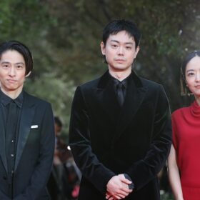 菅田将暉＆三宅健、東京国際映画祭レッドカーペットに初登場！「 皆さんの勢いがすごくて声が枯れそう」観客の熱気と大歓声に大興奮