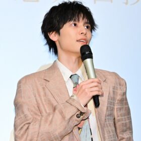 萩原利久＆井浦新が見た映画監督としての北村匠海とは？ 『世界征服やめた』の公開記念舞台挨拶